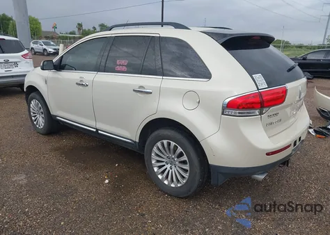 2014 Lincoln Mkx z USA, uszkodzony, nr VIN 2LMDJ6JK0EBL08776
